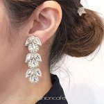 ＳＰＡＲＫＬ　ロング イヤリングまたはピアス