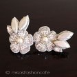 （画像用） ＳＰＡＲＫＬ　お花＆銀葉 イヤリングまたはピアス