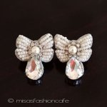 ＳＰＡＲＫＬクリスタル・リボン イヤリングまたはピアス