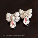 ＳＰＡＲＫＬクリスタル・リボン イヤリングまたはピアス