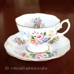 ロイヤルアルバート　英国製 花ブーケ　カップ＆ソーサー