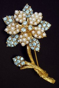 （画像用） B.S.K　ブローチ