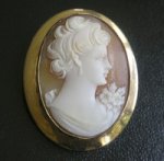 アンティーク 本格カメオ　 ブローチ兼ペンダント。