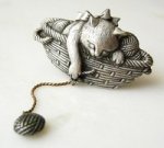 JJ　猫ねこ　ブローチ