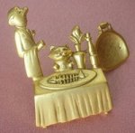 猫ねこのレストラン　ブローチ