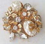 バロックパール 花ブローチ