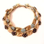 ヴィンテージジュエリー Trifariリボン花ブレス