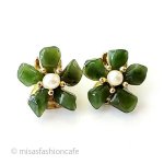 SWOBODA　スワボダ 真珠・翡翠のフラワー