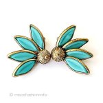 Trifari トリファリ ガラスの花イヤリング Trifari トリファリ ガラスの花イヤリング