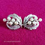 Trifari　 トリファリ パール花イヤリング