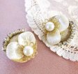 （画像用） パール の花びらイヤリング