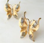 クラウンTrifari 蝶イヤリング