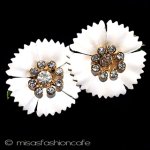 Ｔｒｉｆａｒｉ　 トリファリ エナメルの花　イヤリング