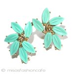 Trifari　 トリファリ リーフ　イヤリング