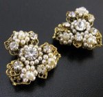 Robertパール花イヤリング