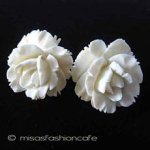 本象牙アイボリー ローズイヤリング