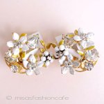 Ｒｏｂｅｒｔ　イヤリング RS 白いお花ブーケ