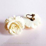 象牙 アイボリー ローズ イヤリング