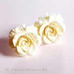 象牙 アイボリー ローズ イヤリング