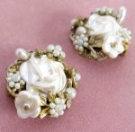 EUGENE豪華花イヤリング