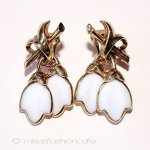 Trifari 　 トリファリ ガラスお花　イヤリング