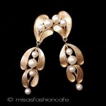 Trifari　 トリファリ 宿り木　イヤリング