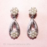 Ｔｒｉｆａｒｉ　 トリファリ パールの花イヤリング