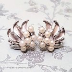 Trifari　 トリファリ パール花イヤリング