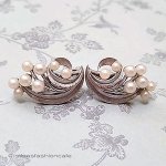 Trifari　 トリファリ パールの花イヤリング