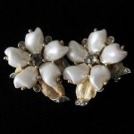 クラウントリファリ パールお花イヤリング