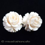 象牙アイボリー12Kgf ローズ　イヤリング