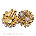 Ｒｏｂｅｒｔ　イヤリング バロックパールの花