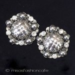 Ｒｏｂｅｒｔ　イヤリング バロックパールの花