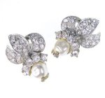 Coroコロ バロックパール花イヤリング