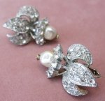 Coroコロ バロックパール花イヤリング