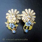 Robert お花イヤリング