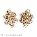 ヴィンテージイヤリング ベージュパールのお花