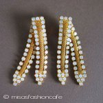 乳白色RS イヤリング