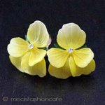 クラウントリファリ パンジーすみれイヤリング