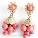 コーラルのお花イヤリング