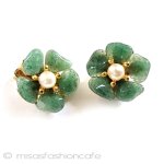 ＳＷＯＢＯＤＡ・スワボダ 天然石のお花 イヤリング