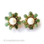 SWOBODA　スワボダ 真珠と天然石の花