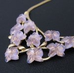 Ｔｒｉｆａｒｉ　トリファリ スミレの花ネックレス