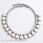 ミルクガラス　ネックレス