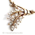 Ｔｒｉｆａｒｉ　 トリファリ リーフブーケ　ネックレス