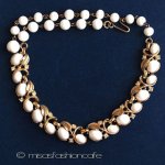 Ｔｒｉｆａｒｉ　 トリファリ 白ベリーのネックレス