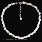 Ｔｒｉｆａｒｉ　 トリファリ パール花ネックレス