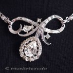 Ｔｒｉｆａｒｉ　 トリファリ クリスタル　ネックレス