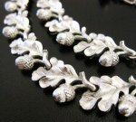 Trifari トリファリ どんぐり ネックレス