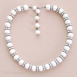 ミルクガラス　ネックレス